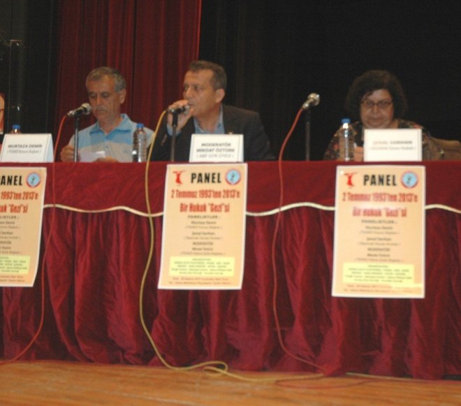 Sivas Katliamı'nın 20. yılında Adana'da Panel Düzenlendi