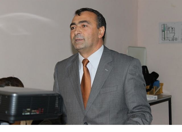 Turgut Öker: ‘Alevi açılımı değil Sünni açılımı’