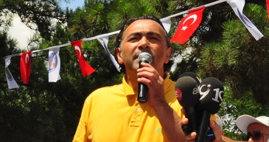 Turgut Öker: “Aleviler olarak biz hayal kırıklığına uğramadık”