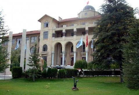 Gazi Üniversitesi'nde Alevi işçi kıyımı