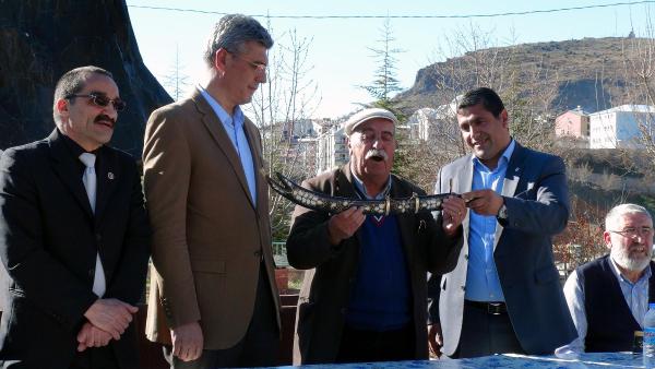 İsitifa Eden Dersim Emniyet Müdürüne Alevi Uğurlaması