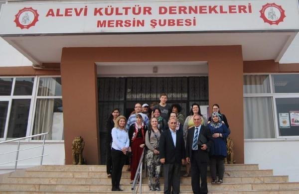  Danimarkalı Öğretim Görevlileri Cemevinde