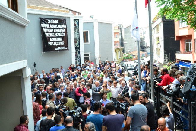Alevileri ötekileştirenler Uğur'un katilidir