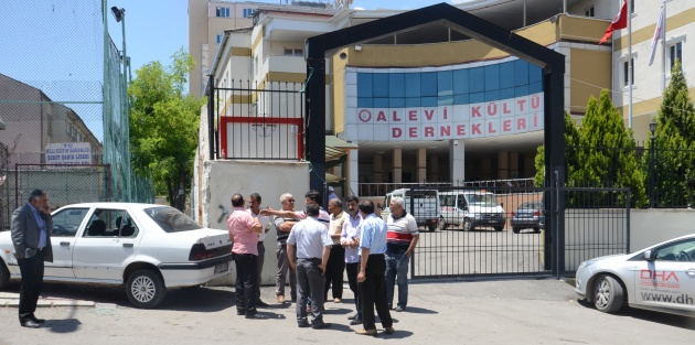 Son Dakika:Gaziantep Cemevine Silahlı Saldırı