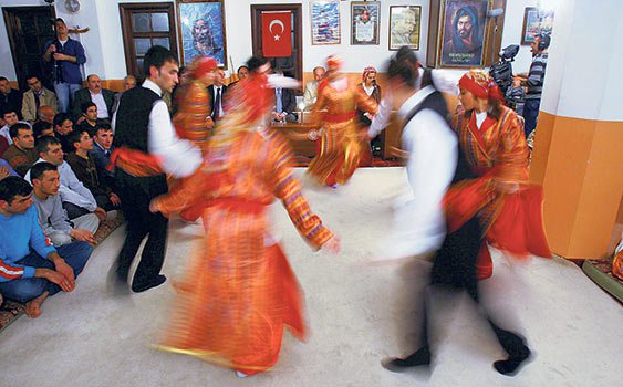 AB’den Alevi uyarısı: Ayrımcılık devam ediyor