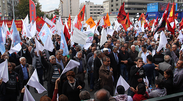 Binlerce Alevi savaşa, gerici ve mezhepçi politikalara karşı...
